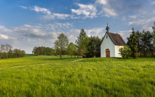 Kaplička v Rokoli